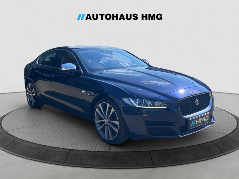 Jaguar XE Portfolio *PANO*360°*NAVI*LEDER*XENON*HUD* — photo 7