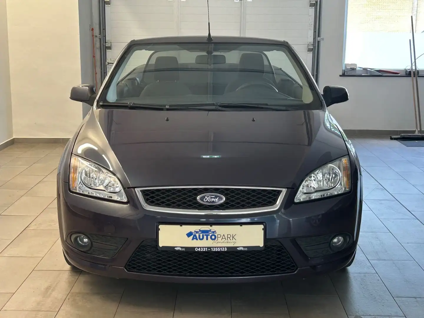 Ford Focus 1.6 Cabrio Trend Violett - 2