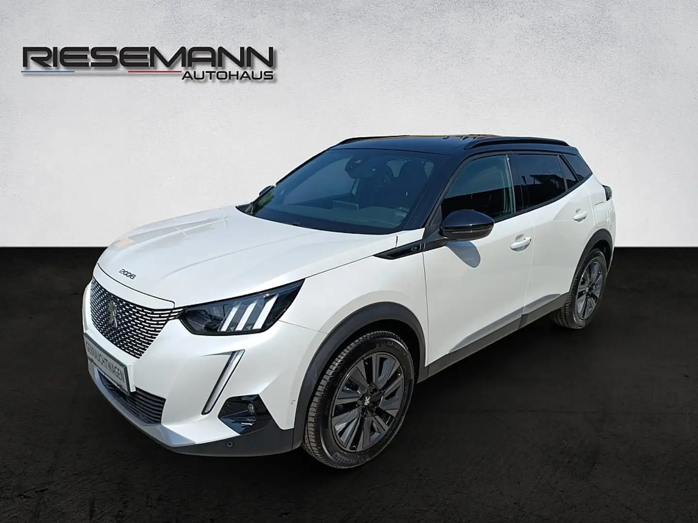 Peugeot 2008 e-2008 50kWh GT Pack Blanc - 1
