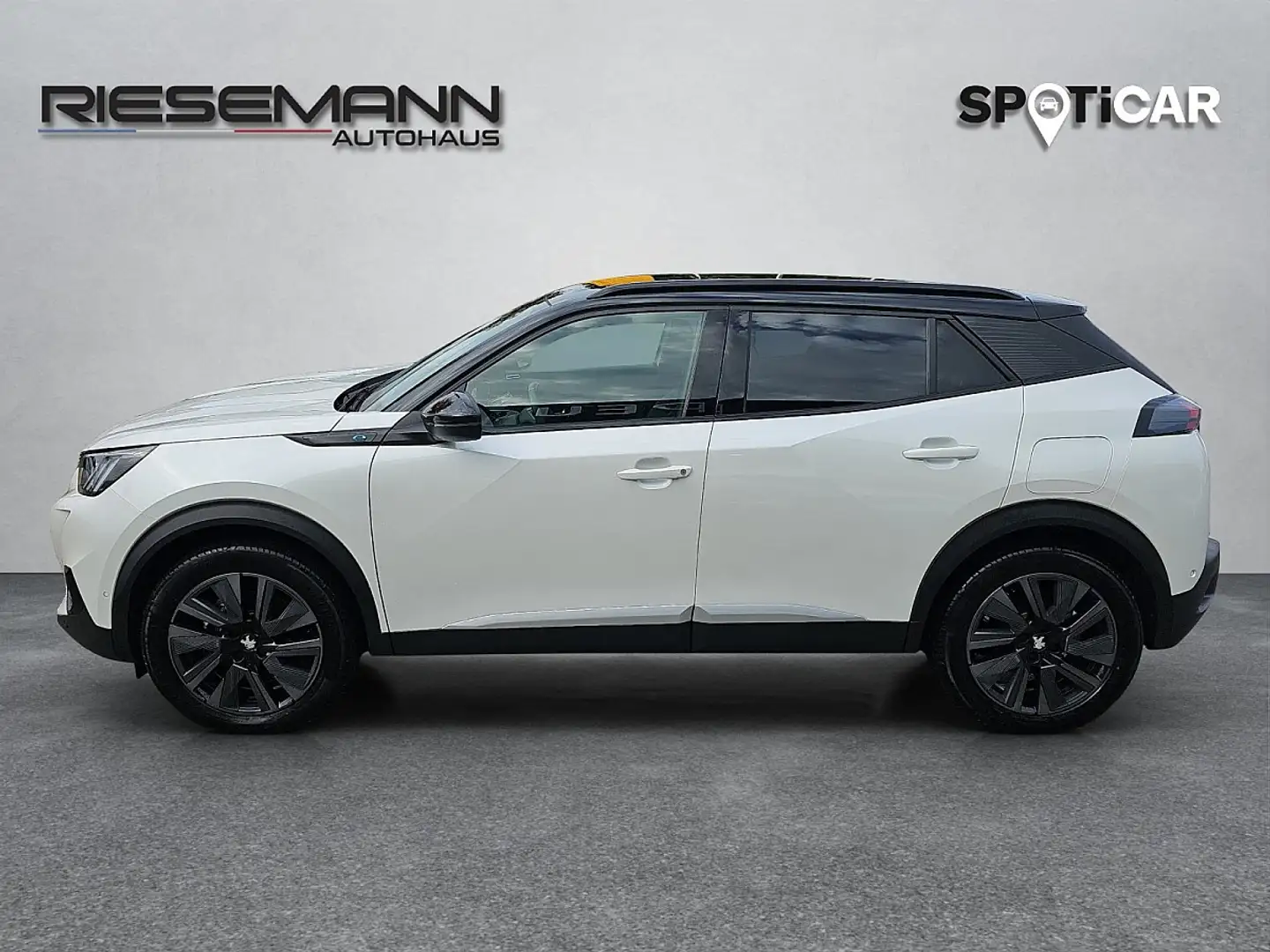 Peugeot e-2008 50kWh GT Pack Weiß - 2