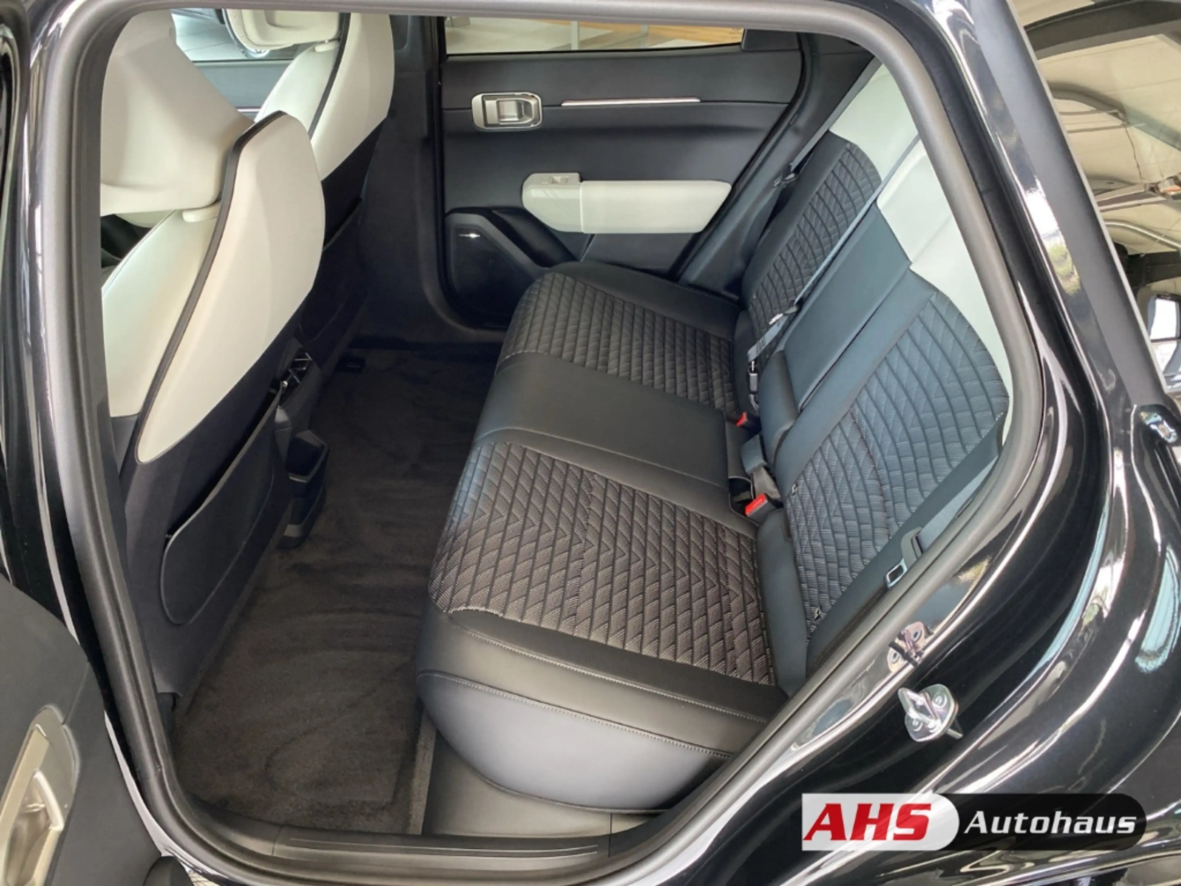 Kia EV4 150 kW GT-Line 81,4 kWh Klima-Sitze HUD 360 grad K — photo 9