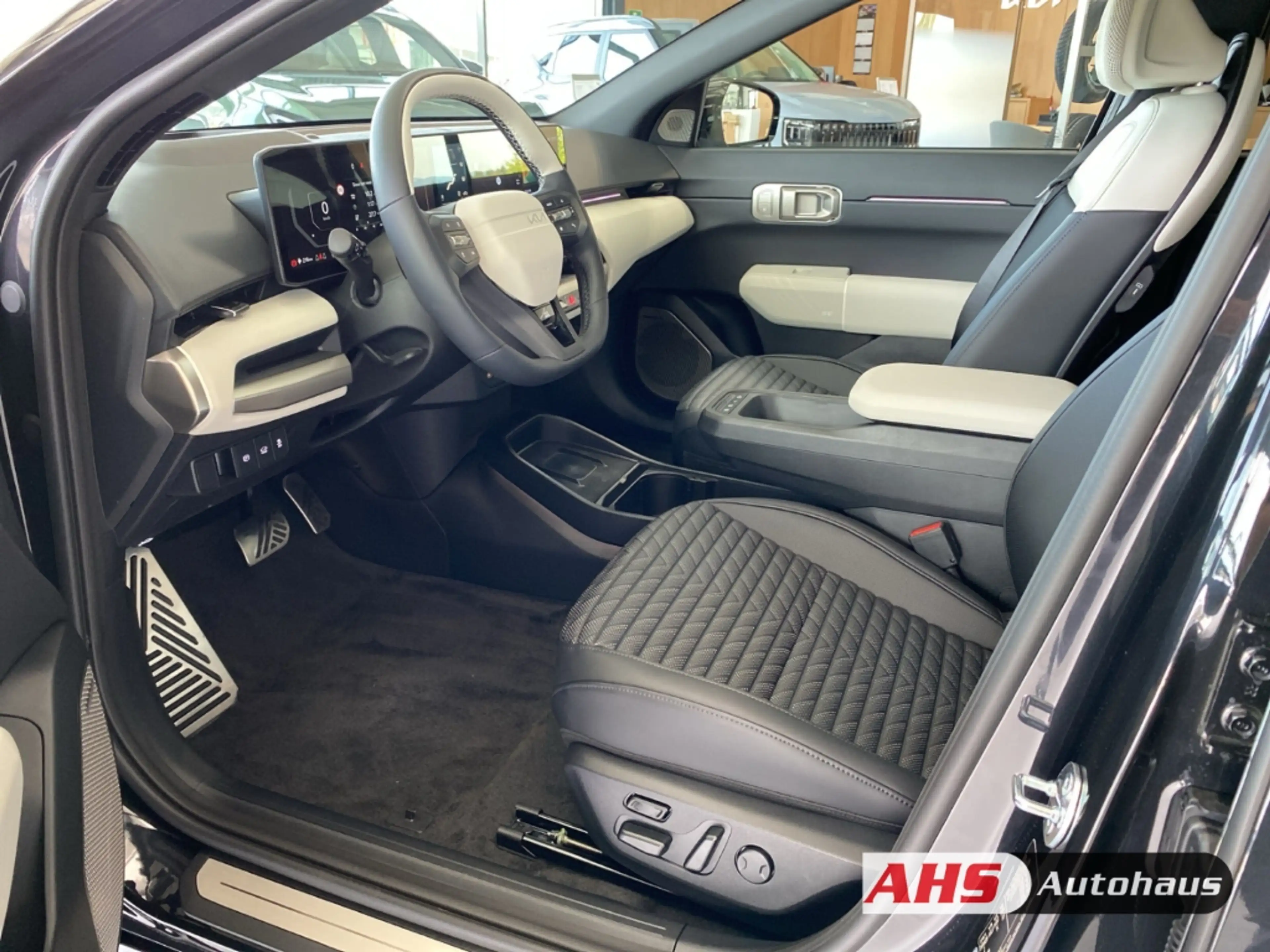 Kia EV4 150 kW GT-Line 81,4 kWh Klima-Sitze HUD 360 grad K — photo 8