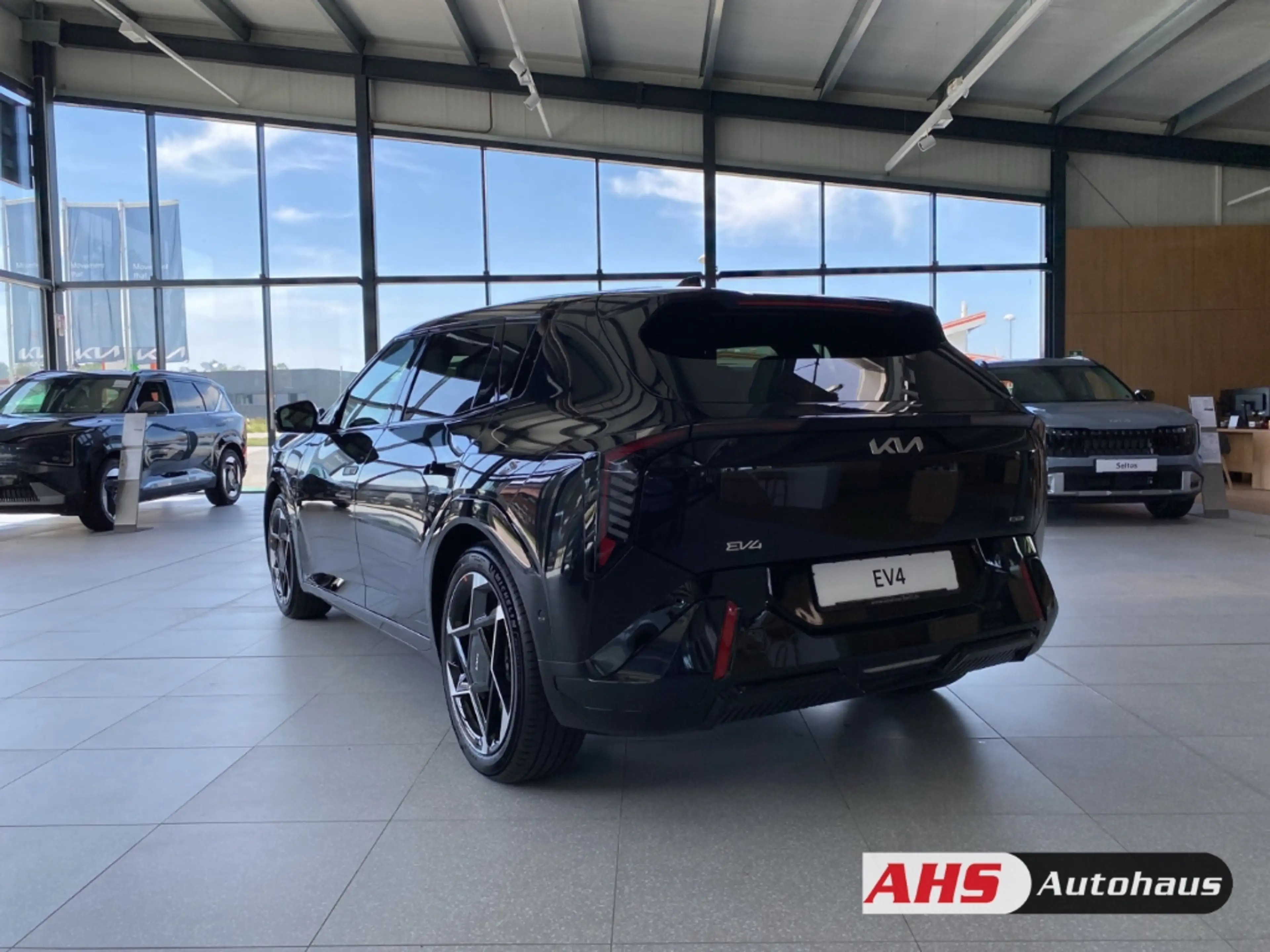 Kia EV4 150 kW GT-Line 81,4 kWh Klima-Sitze HUD 360 grad K — photo 4