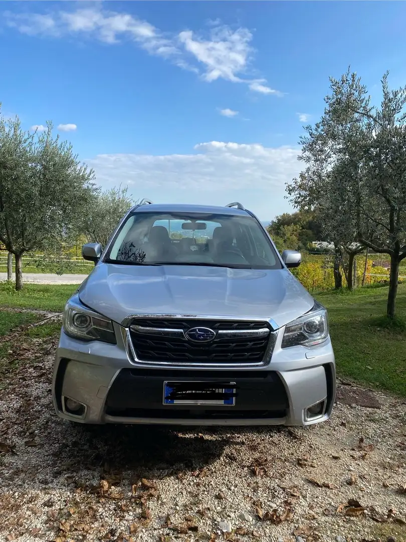 Subaru Forester 2.0d Sport Style my16 Gris - 2