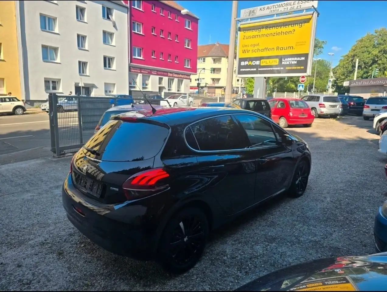 Peugeot 208 208 — photo 11