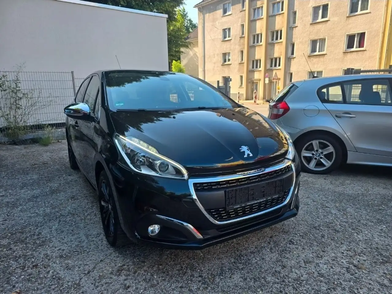 Peugeot 208 208 — photo 3