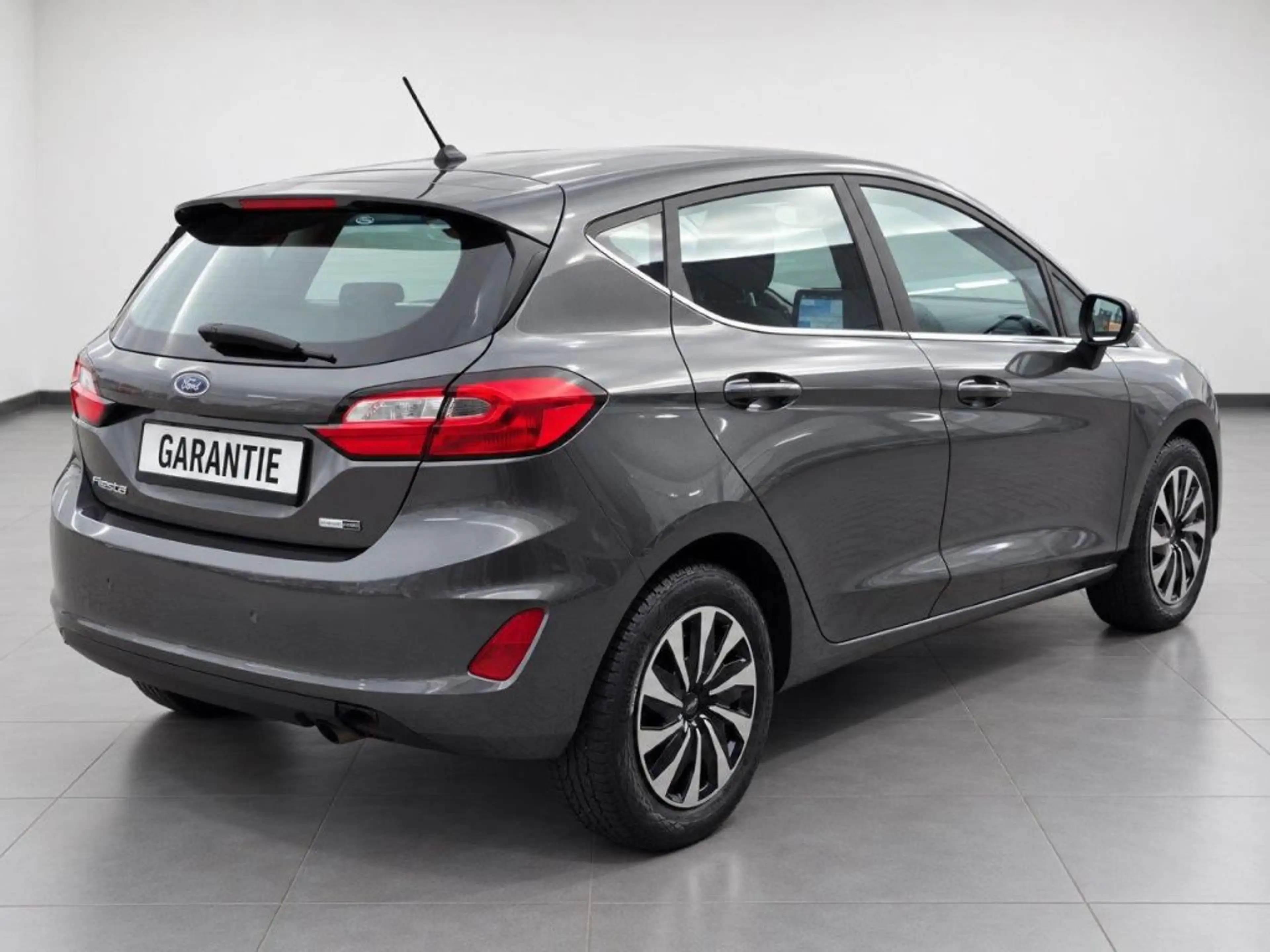 Ford Fiesta 1.0 EcoBoost Hybrid S&S Aut. TITANIUM — photo 14