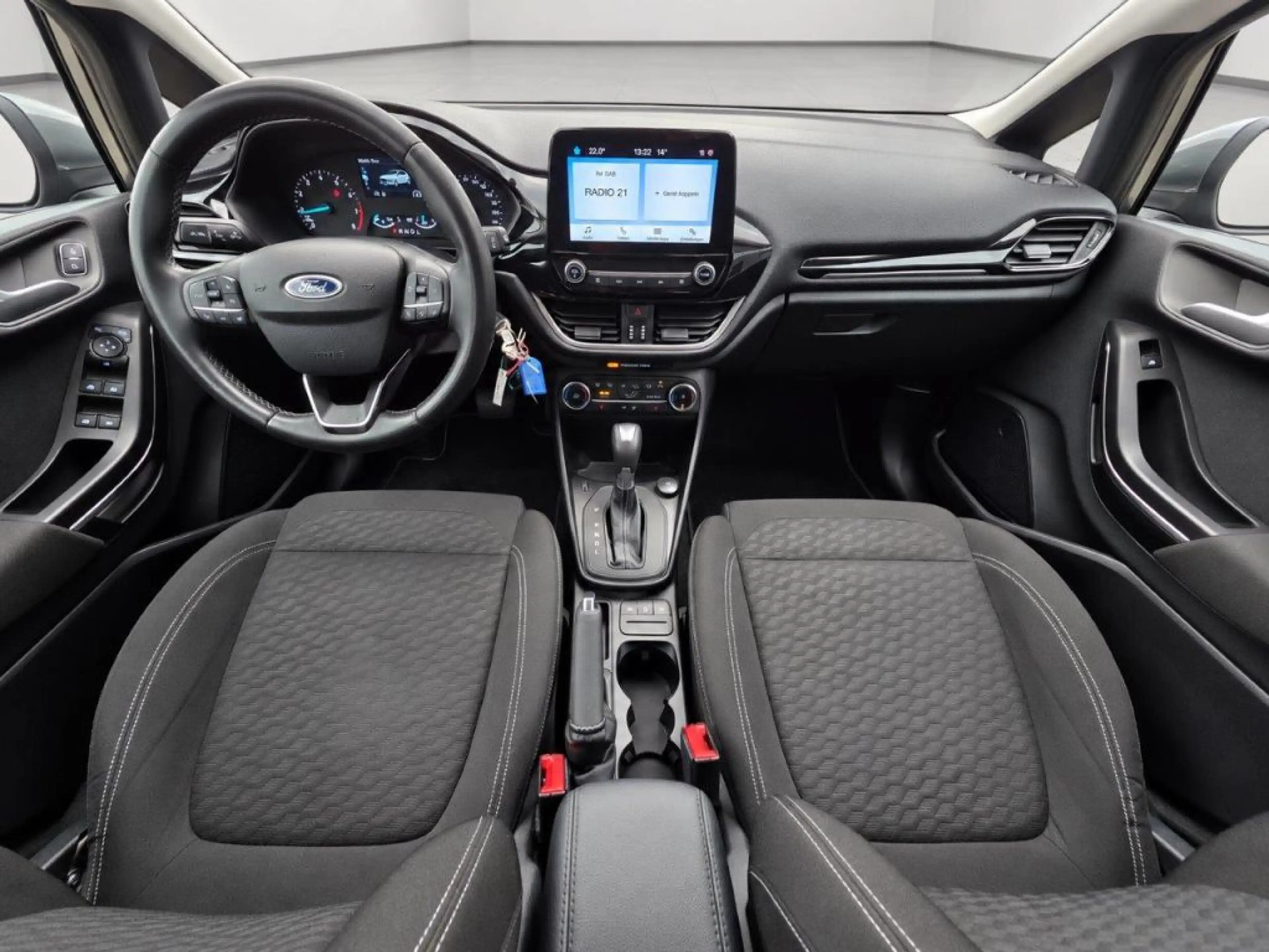 Ford Fiesta 1.0 EcoBoost Hybrid S&S Aut. TITANIUM — photo 7