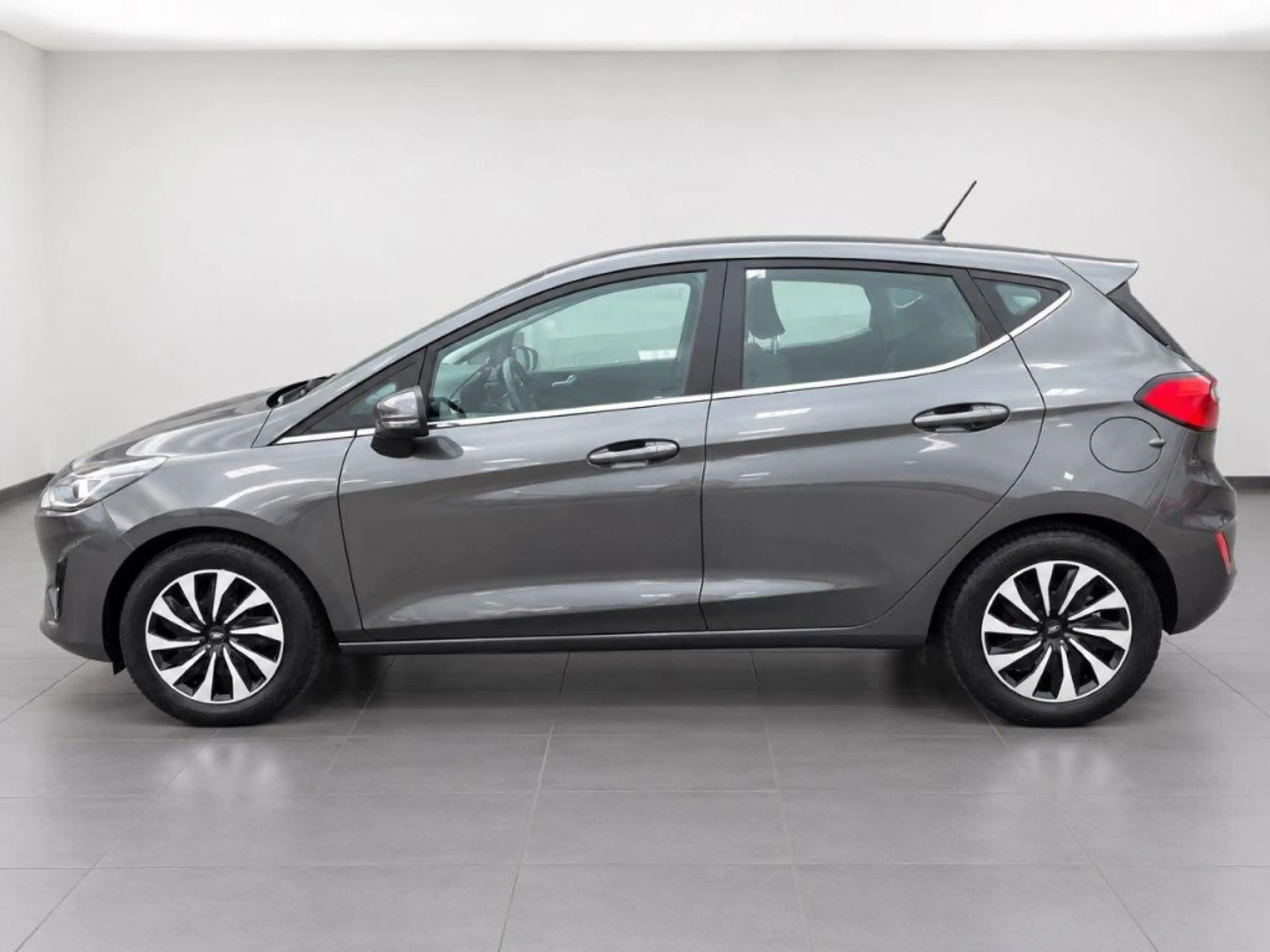 Ford Fiesta 1.0 EcoBoost Hybrid S&S Aut. TITANIUM — photo 10