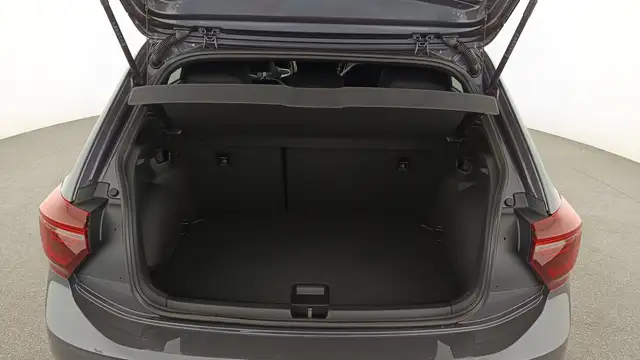 Volkswagen Polo view 7