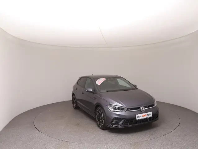 Volkswagen Polo view 2