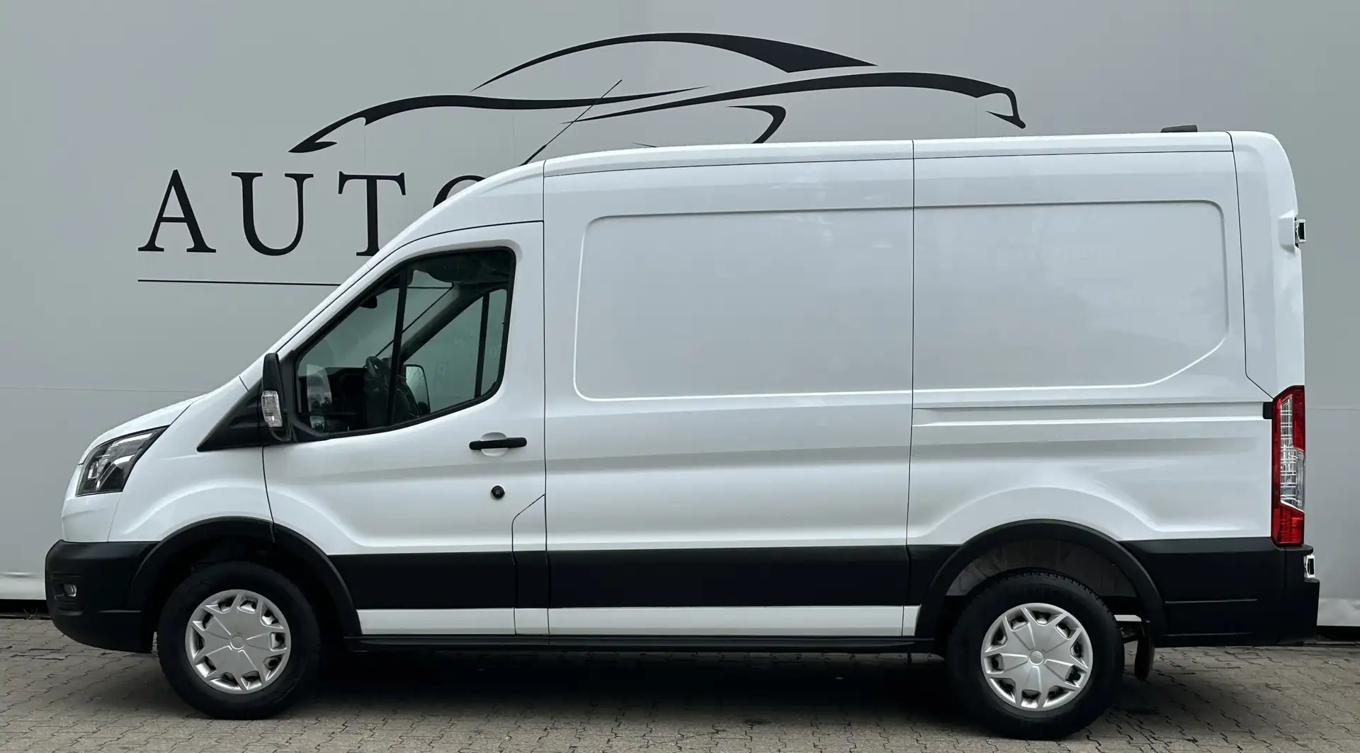 Ford Transit 350 L2H2 Limited   Regalsystem   DAB Weiß - 2
