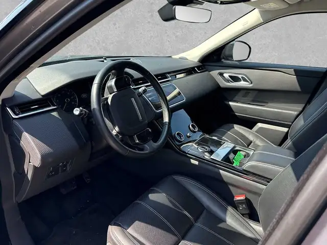 Land Rover Range Rover Velar view 5