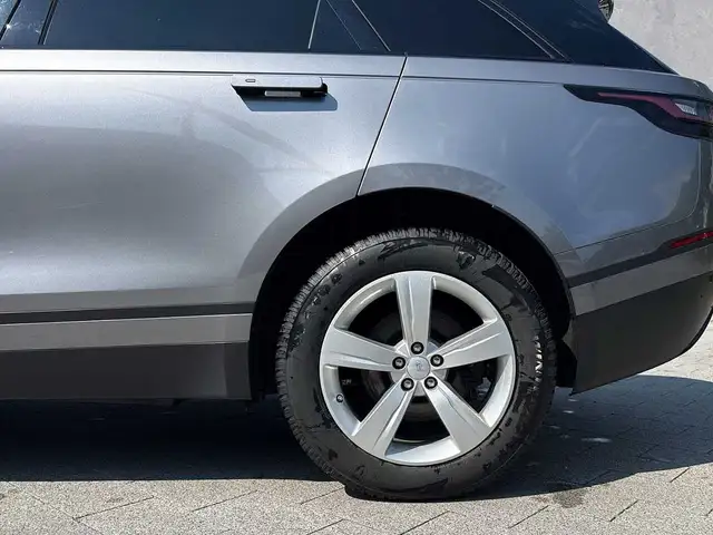 Land Rover Range Rover Velar view 9
