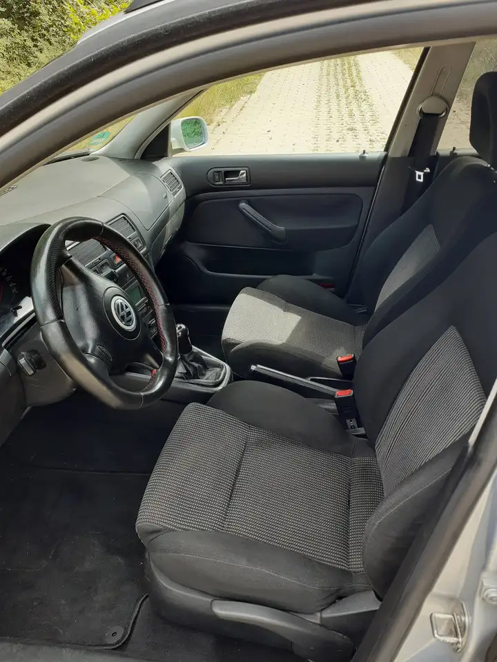 Volkswagen Bora Variant 2.3 V5 Highline, foto 7