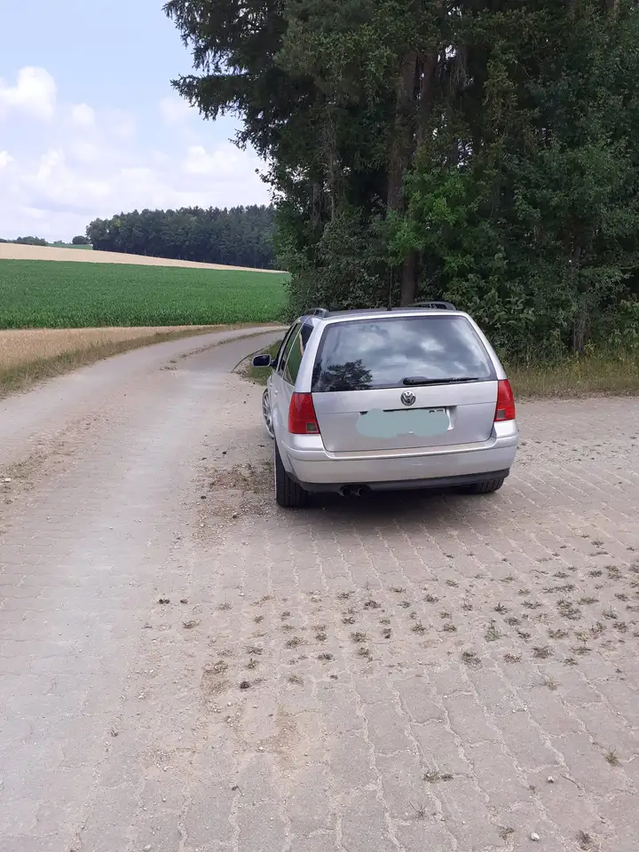 Volkswagen Bora Variant 2.3 V5 Highline, foto 3