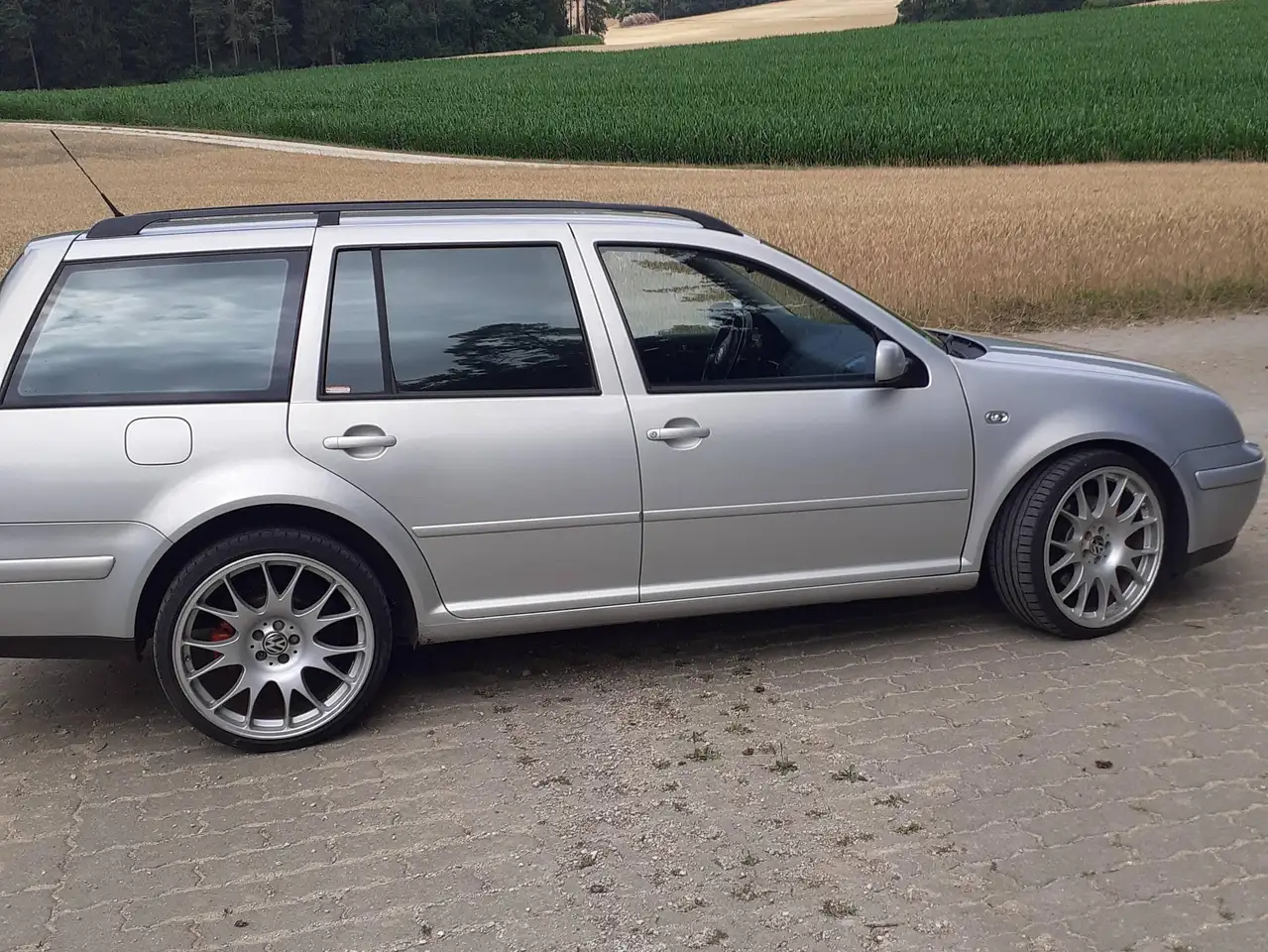 Volkswagen Bora Variant 2.3 V5 Highline, foto 6
