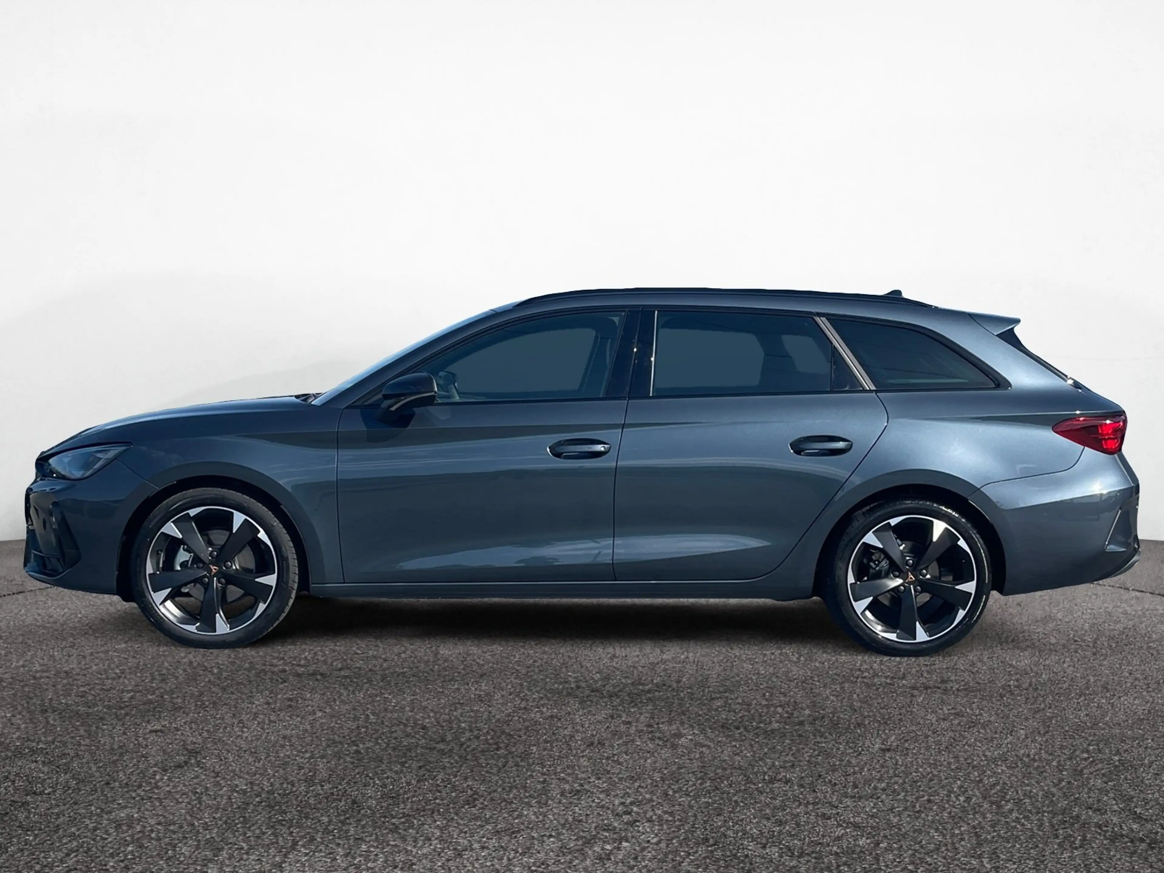 CUPRA Leon ST eTSI DSG|AHK|5-J-GARANTIE|18"|EDGE-PAKET — photo 4