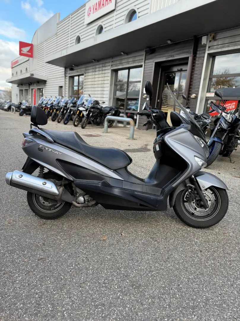 Suzuki Burgman 125 - 2