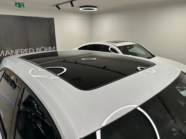 Porsche Cayenne view 4