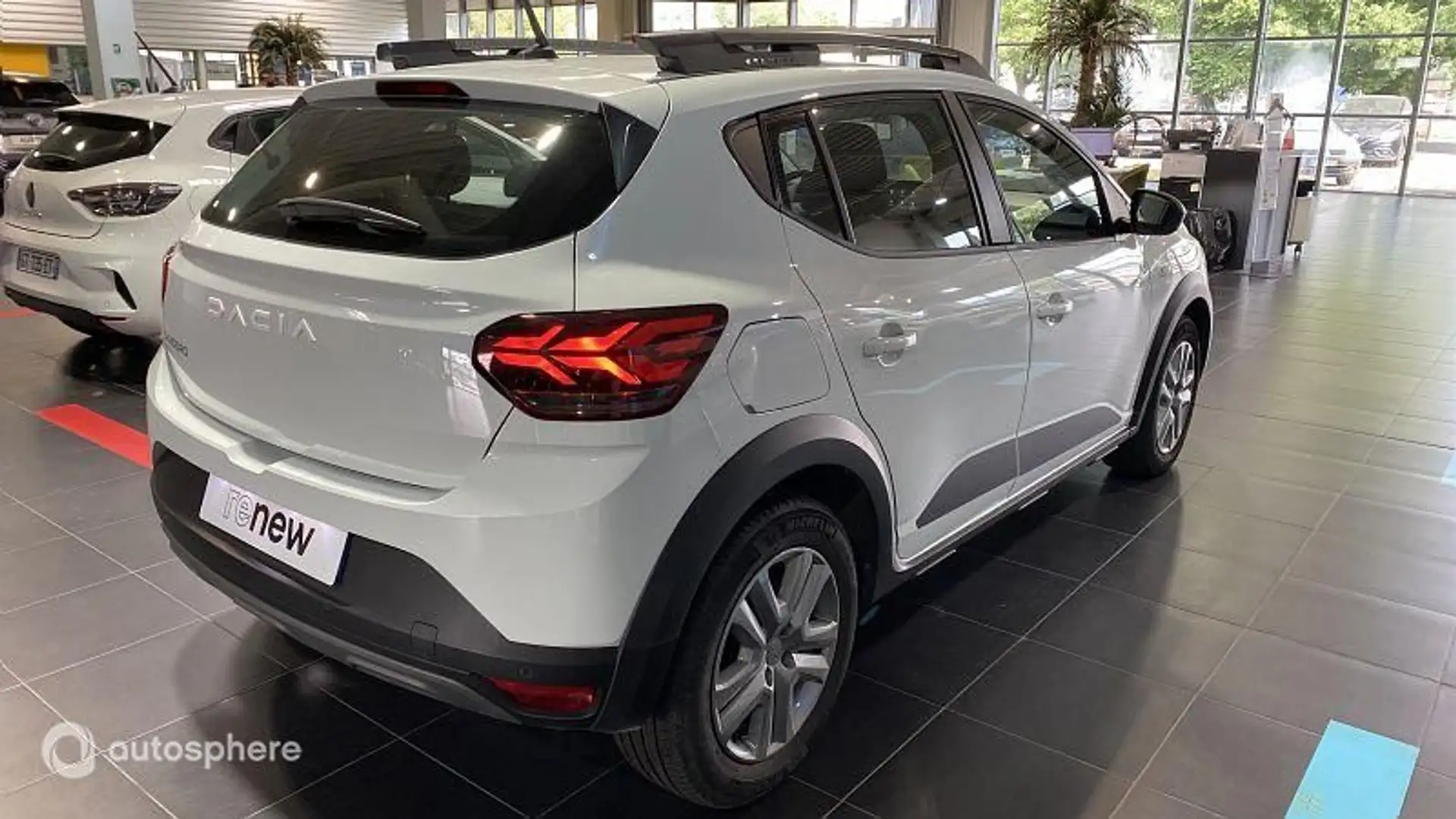 Dacia Sandero 1.0 TCe 90ch Stepway Expression - 2