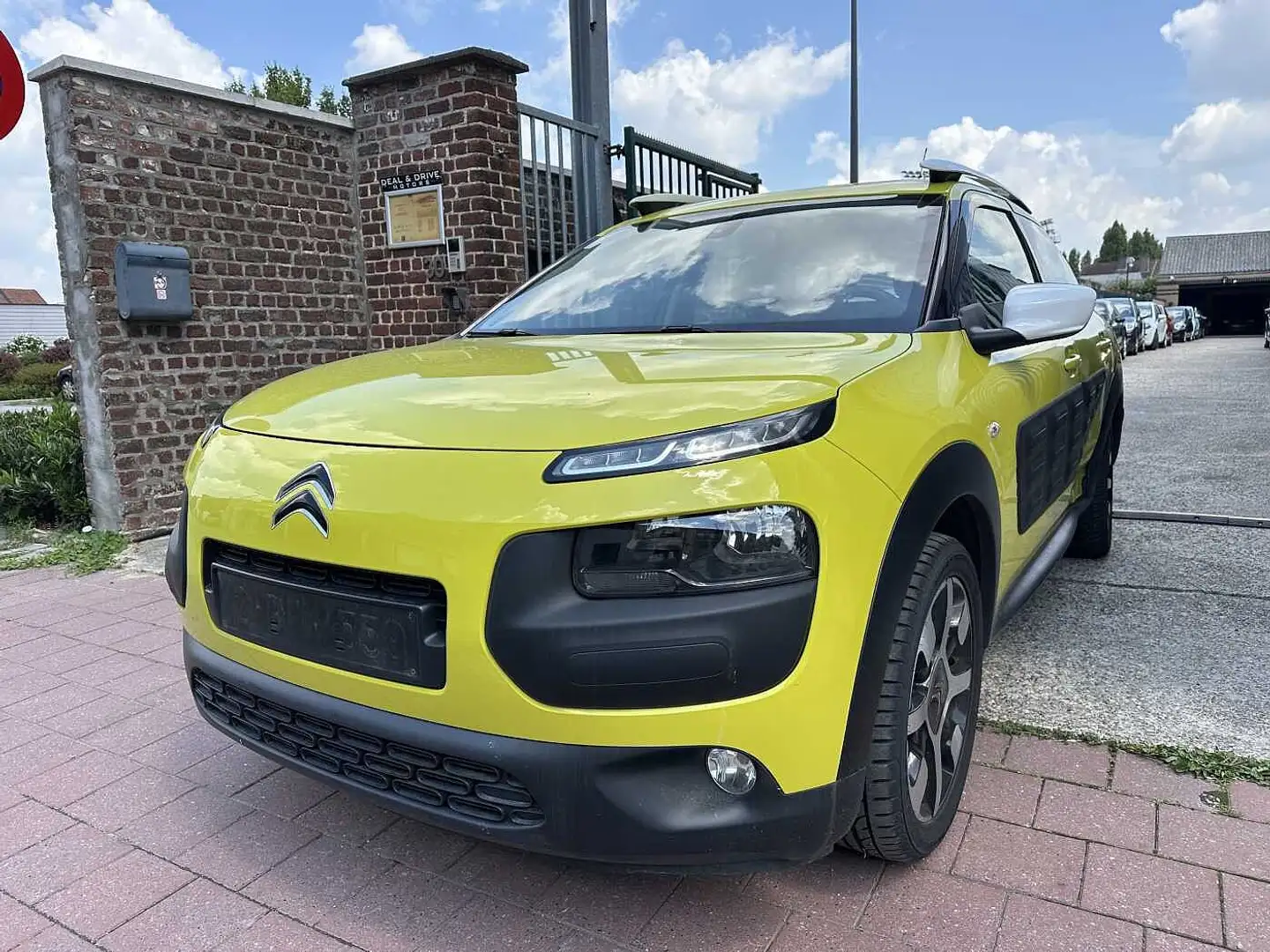 Citroen C4 Cactus 1.2 I MET 130DKM export of handelaars Geel - 1