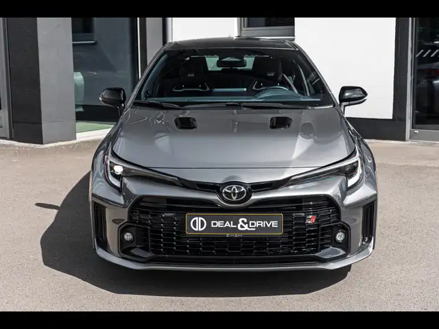 Toyota Corolla view 5
