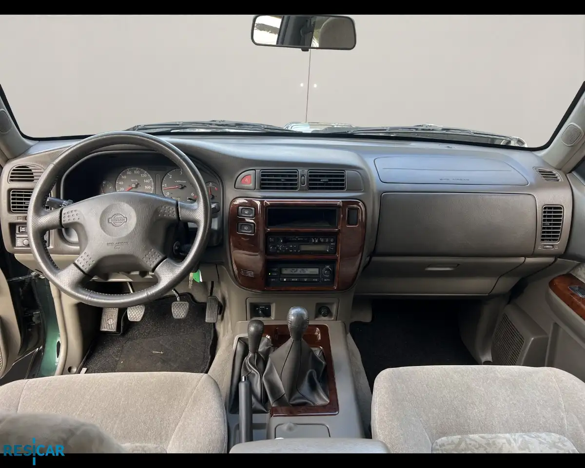 Nissan Patrol GR SW 3.0 td-di Luxury FL 3 porte, foto 12