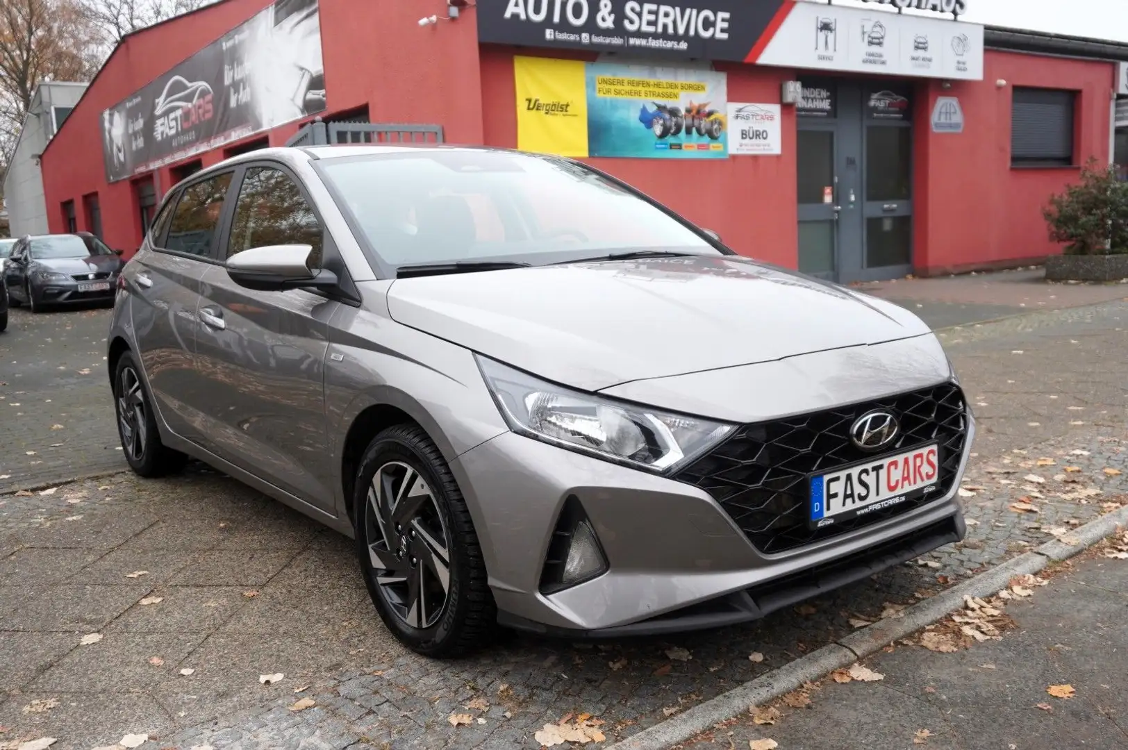 Hyundai i20 Trend Mild-Hybrid Carplay Kamera Klima SHZ! Grau - 2