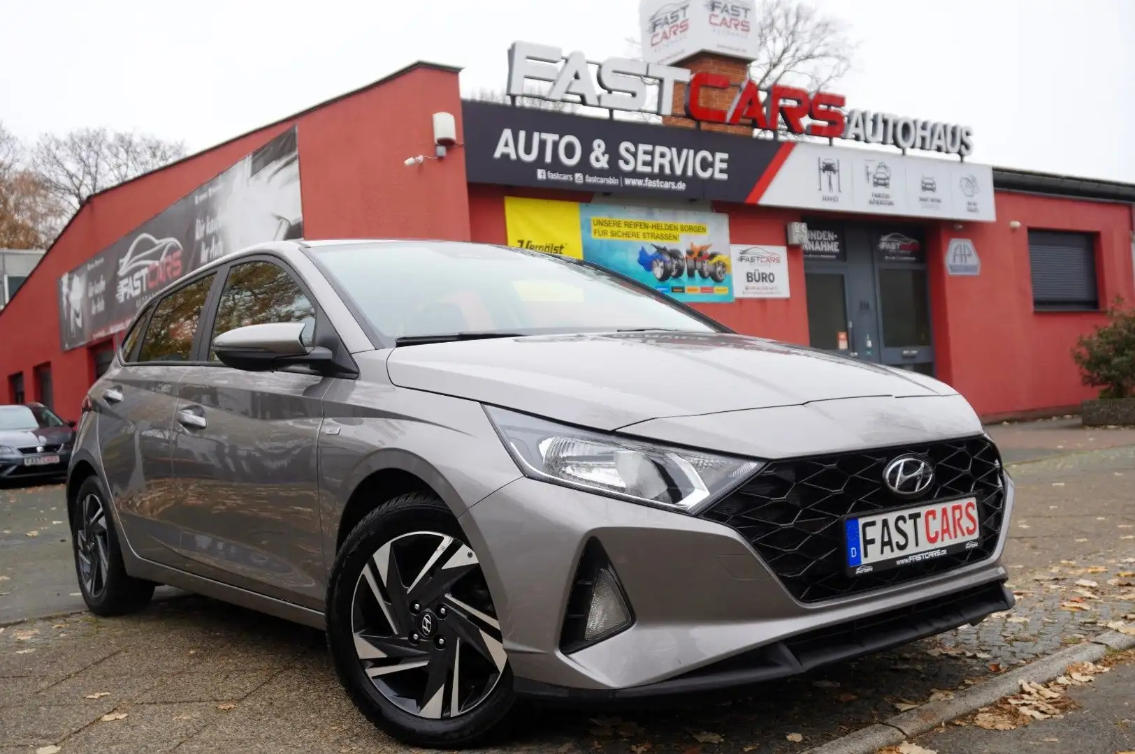 Hyundai i20 Trend Mild-Hybrid Carplay Kamera Klima SHZ! Grau - 1