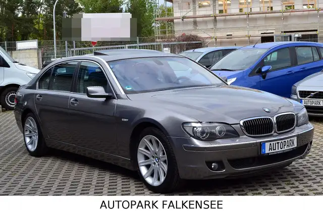 BMW 750 LI LANG VOLLAUSSTATTUNG LPG GAS EX-REGIERUNG