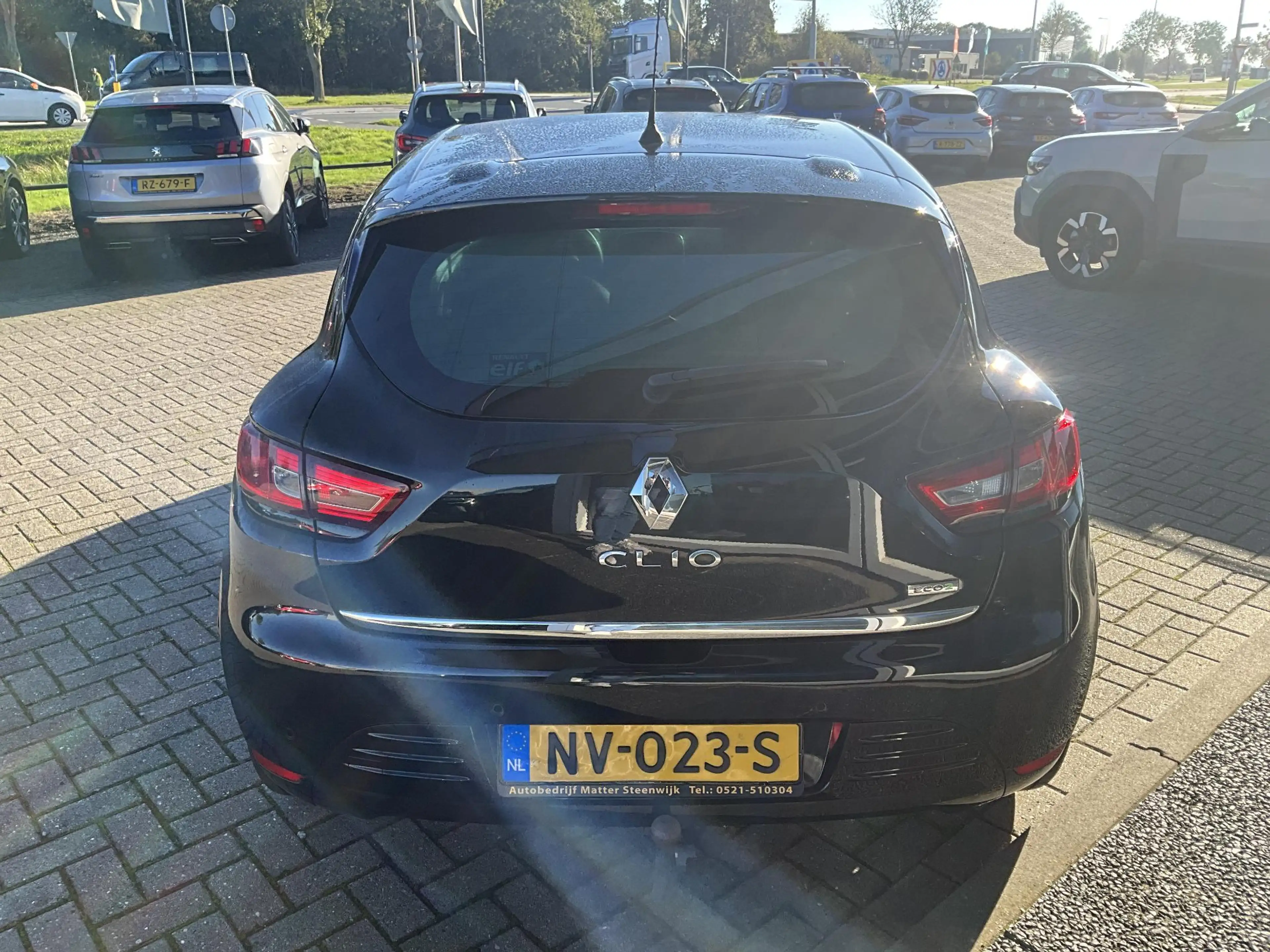 Renault Clio 0.9 TCe Limited — photo 4