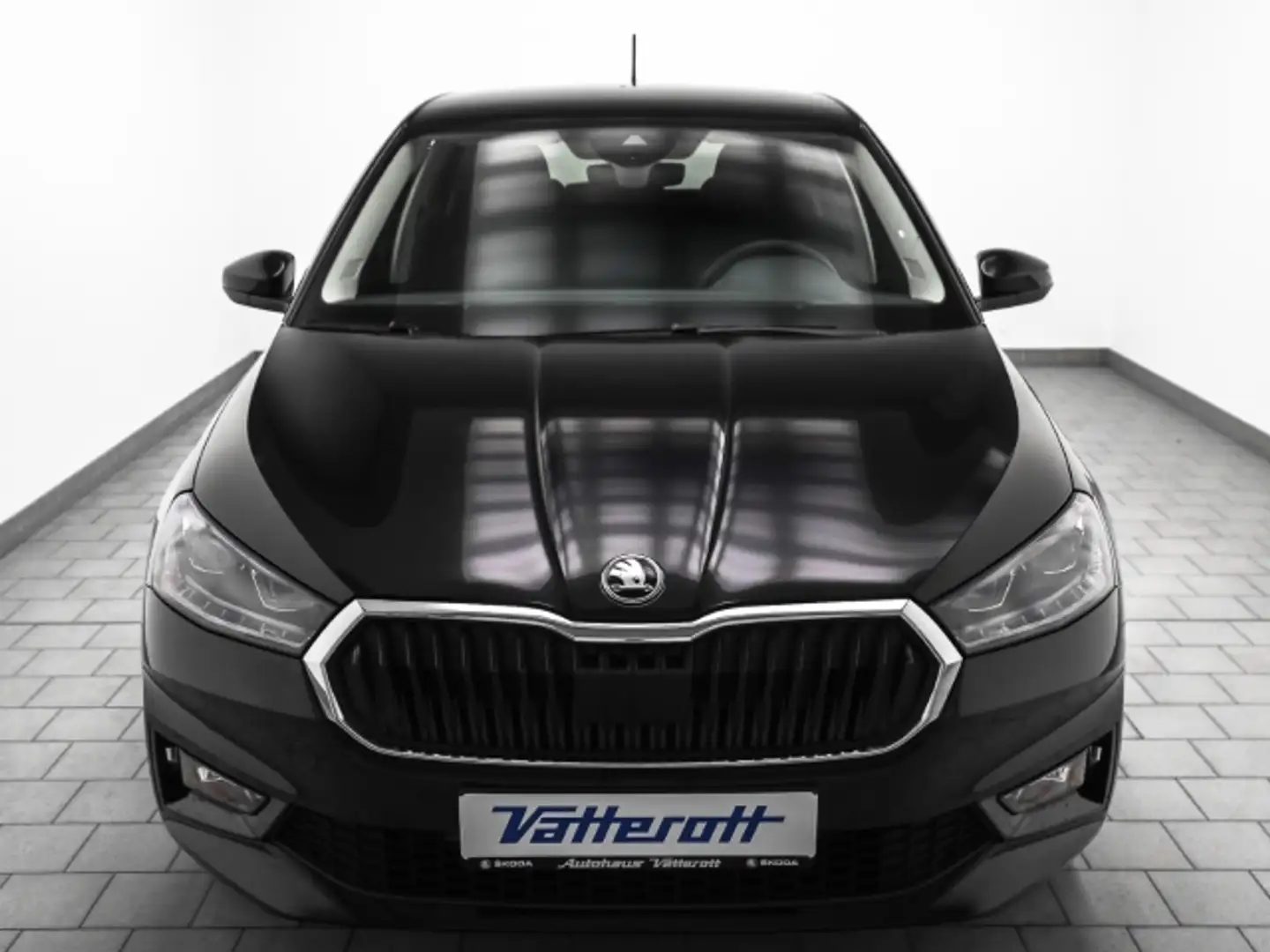 Skoda Fabia Tour 1.0 TSI Winter Schwarz - 2
