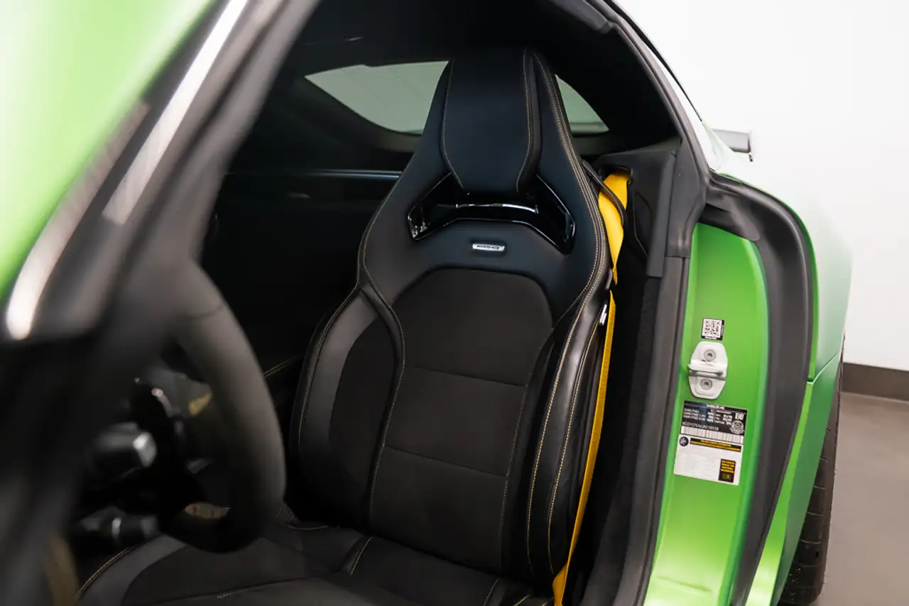 Mercedes-Benz AMG GT снимка Mercedes-Benz AMG GT