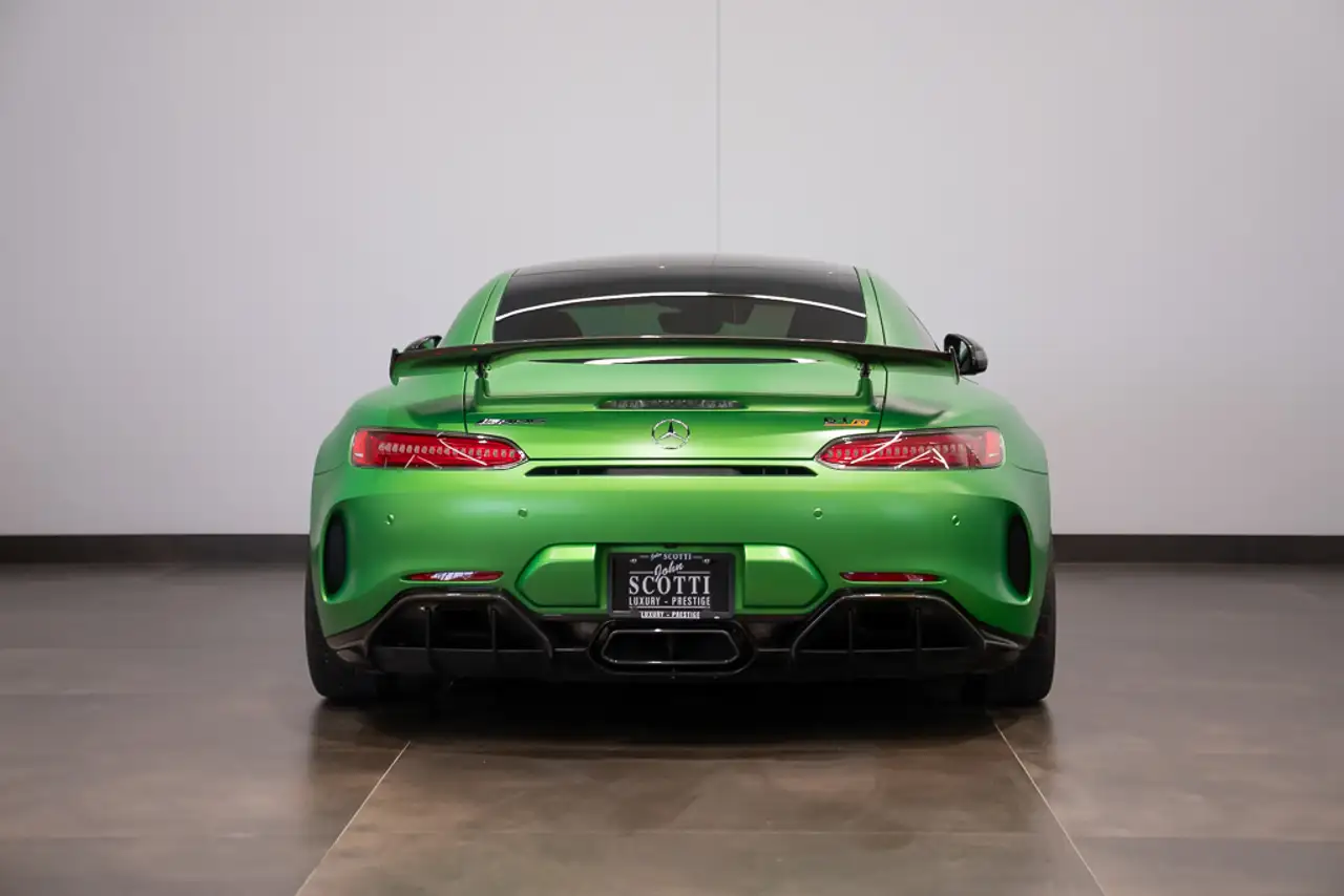 Mercedes-Benz AMG GT снимка Mercedes-Benz AMG GT