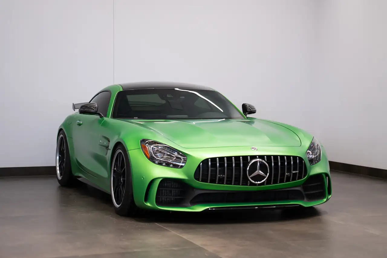 Mercedes-Benz AMG GT снимка Mercedes-Benz AMG GT