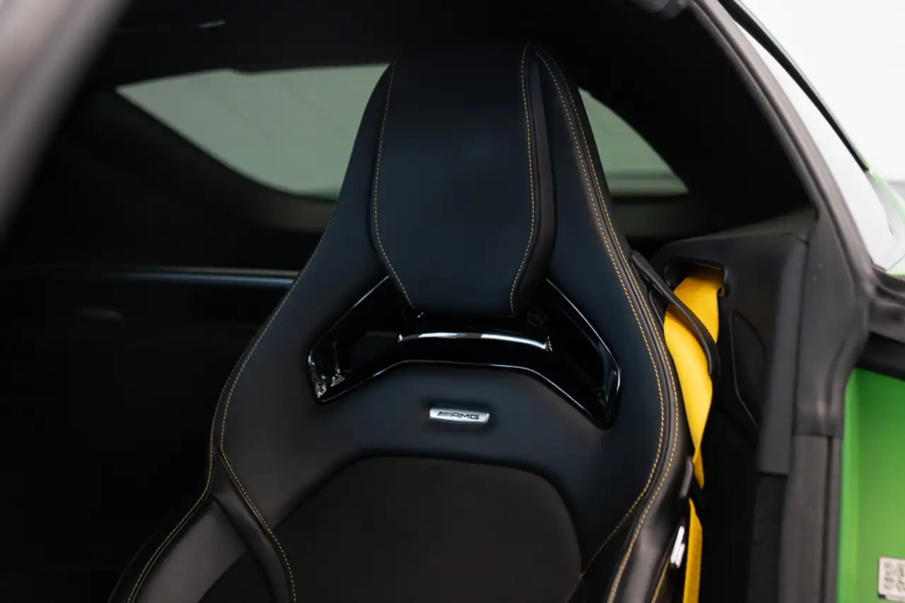 Mercedes-Benz AMG GT снимка Mercedes-Benz AMG GT