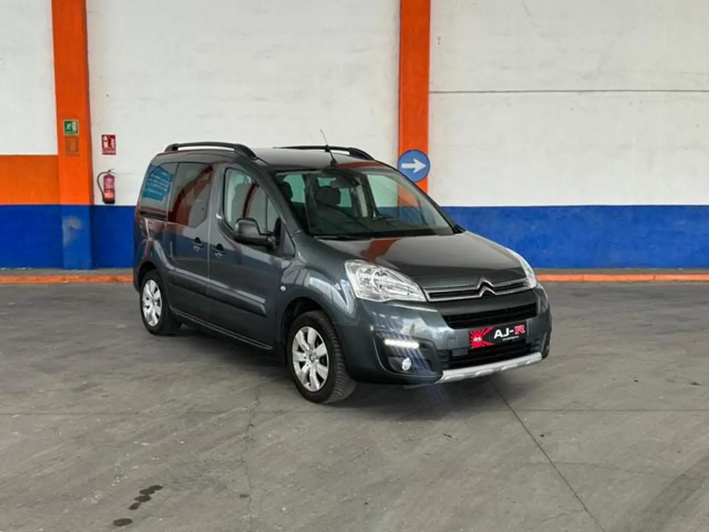 Citroen Berlingo Multispace 1.6BlueHDi Live Ed. 100 Grigio - 1