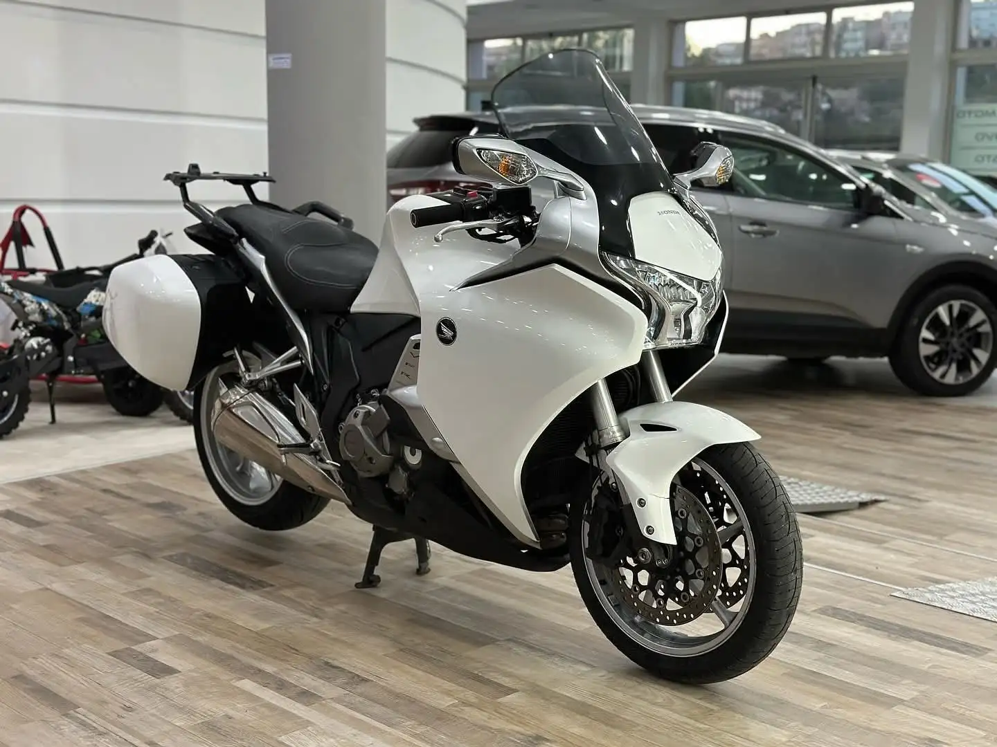 Honda VFR 1200 DCT ABS Bianco - 1