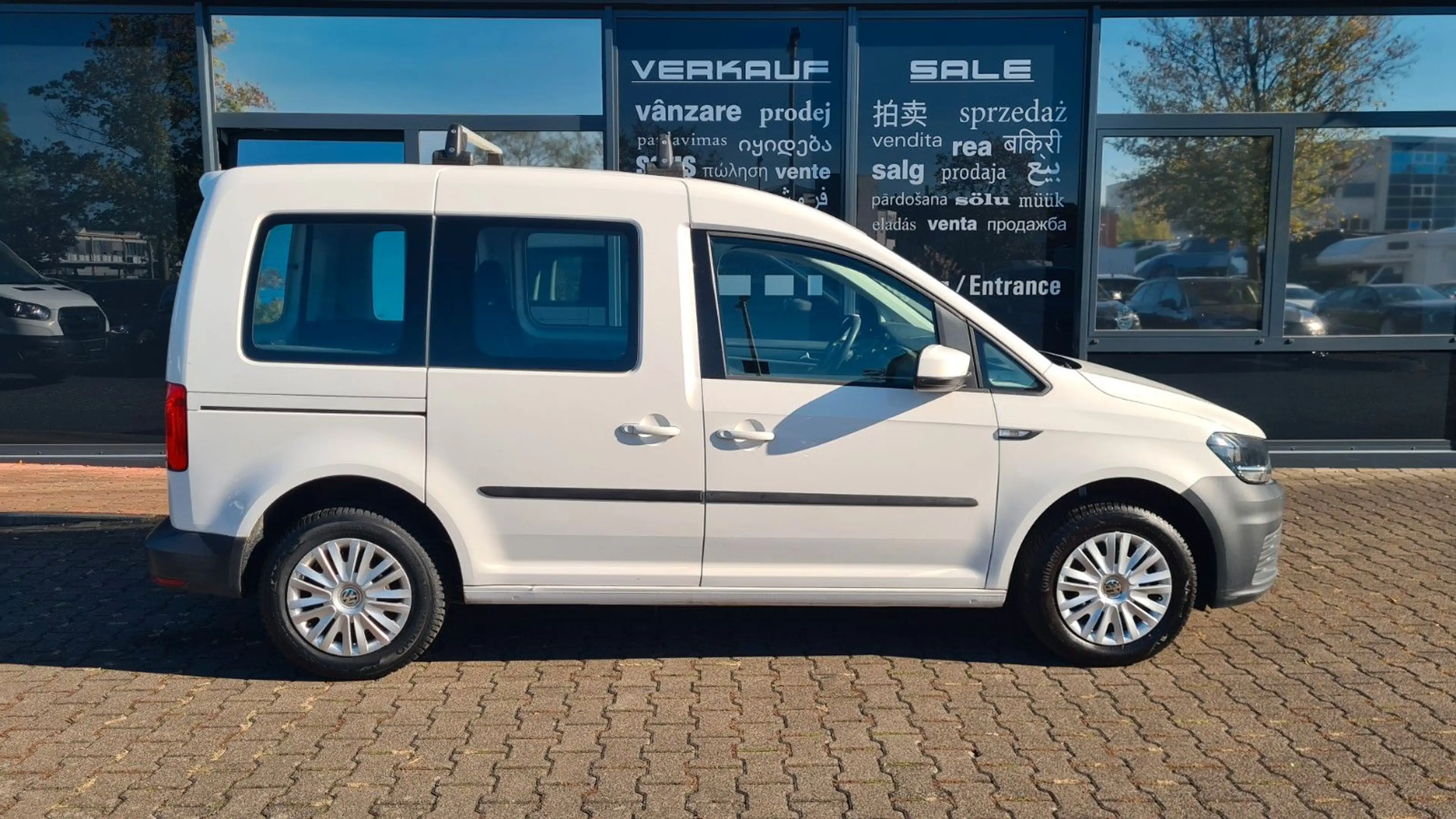 Volkswagen Caddy PKW Trendline BMT 1.0 TSi - 1.HAND — photo 10