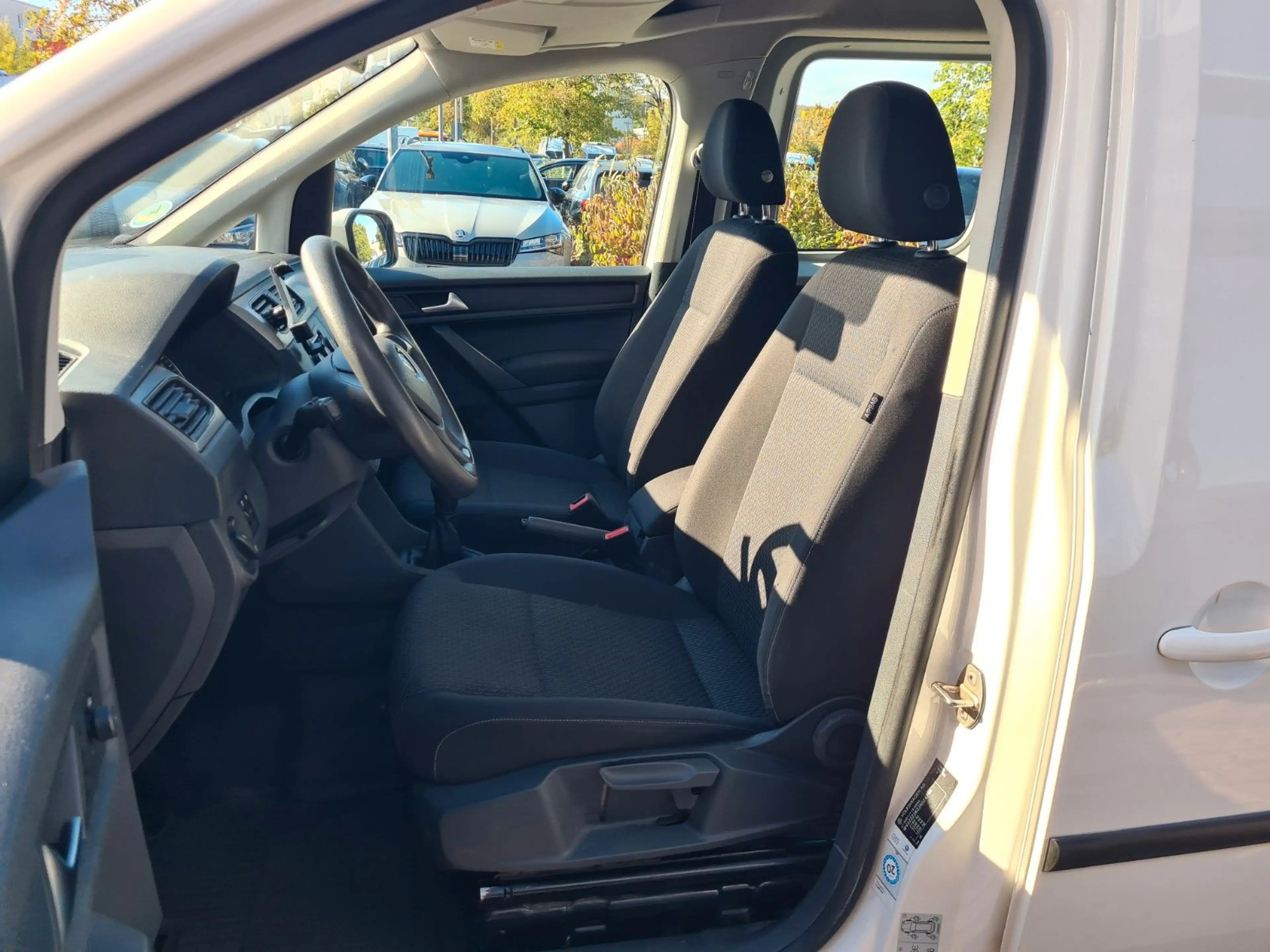 Volkswagen Caddy PKW Trendline BMT 1.0 TSi - 1.HAND — photo 14