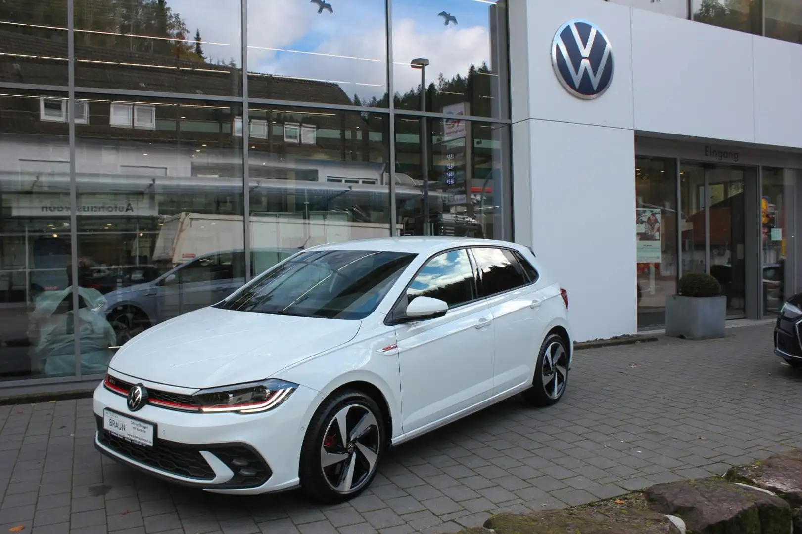 Volkswagen Polo VI GTI 2.0 TSI DSG LED,ACC,PDC,SHZ,APP-Conn Weiß - 1