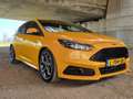 Ford Focus 2.0 EcoBoost ST Geel - thumbnail 2