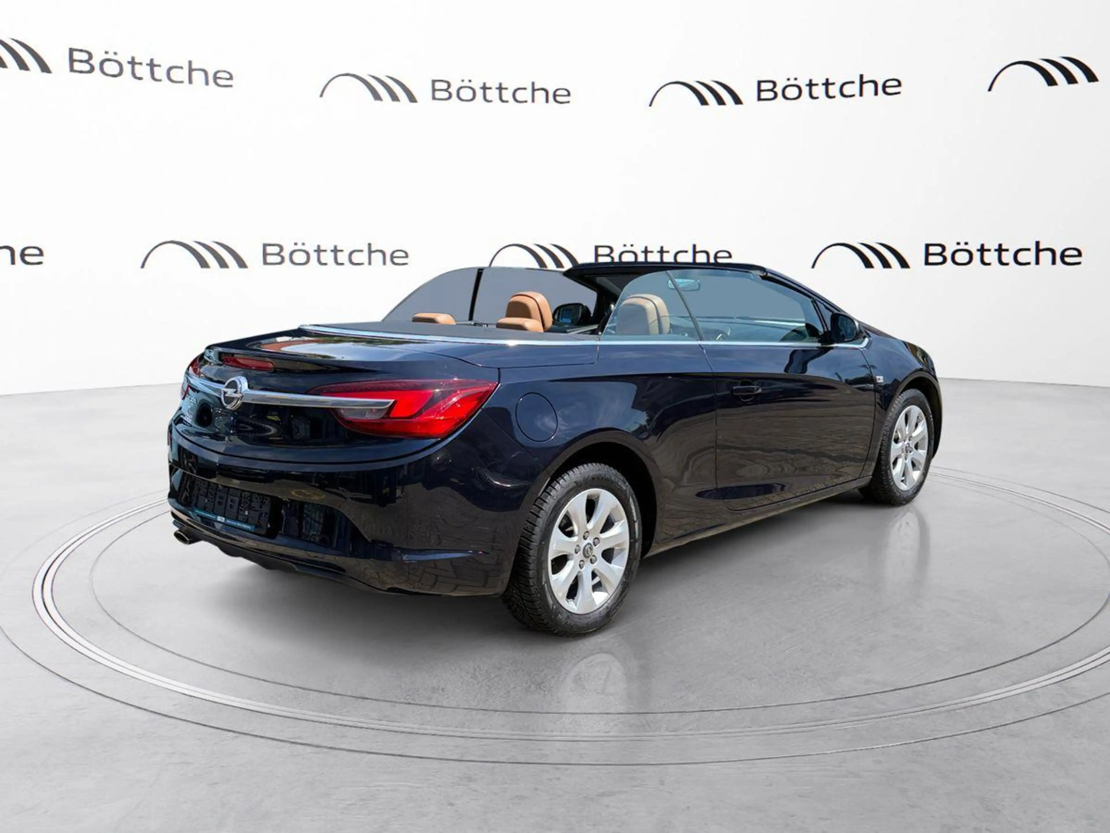 Opel Cascada 1.6 16V SIDI Turbo — photo 4