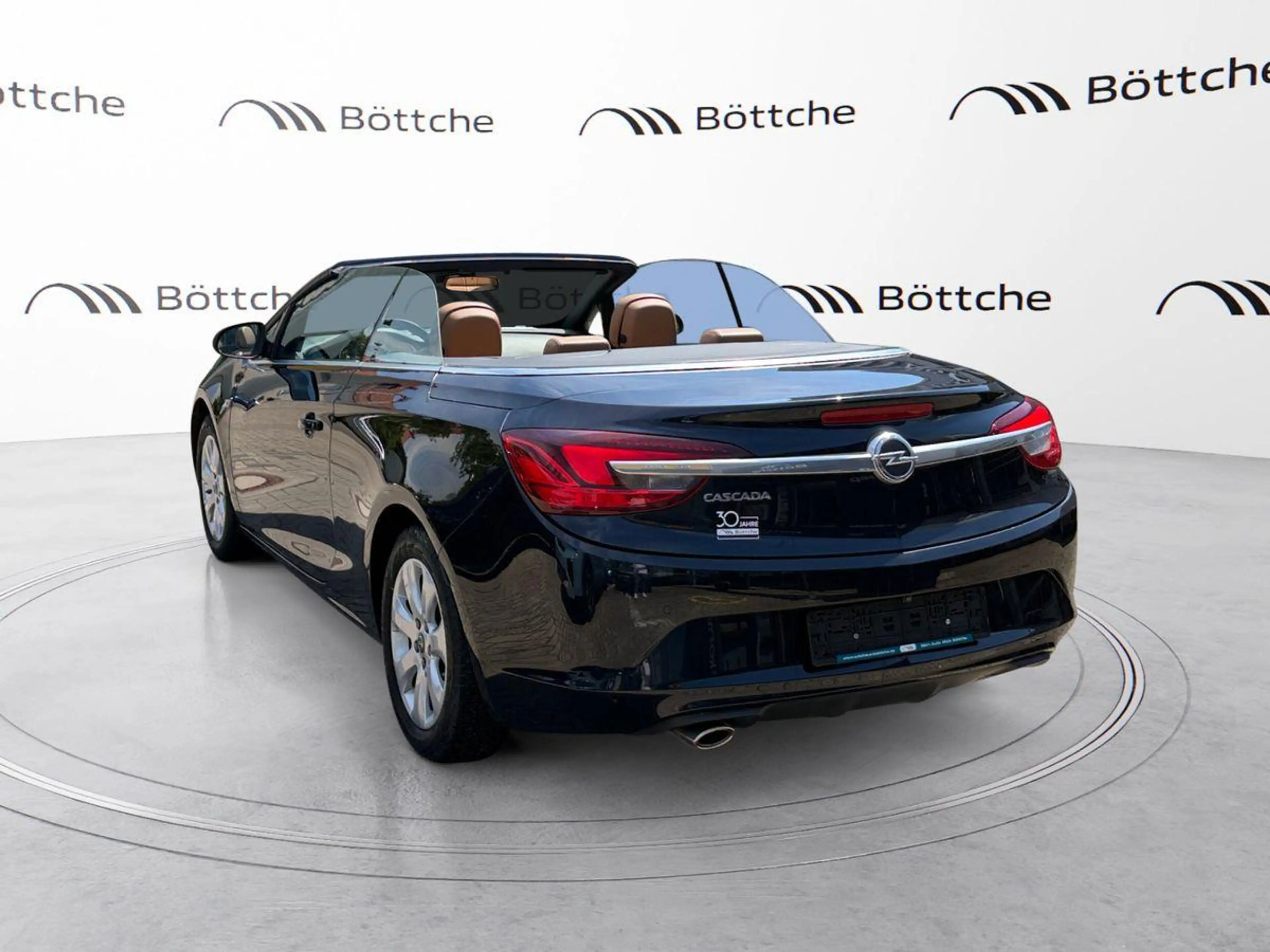 Opel Cascada 1.6 16V SIDI Turbo — photo 3