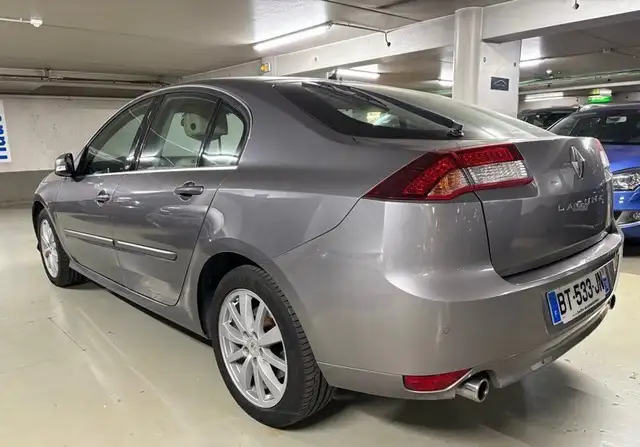 Renault Laguna view 3