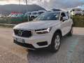 Volvo XC40 XC40 D3 Geartronic Momentum Bianco - thumbnail 3