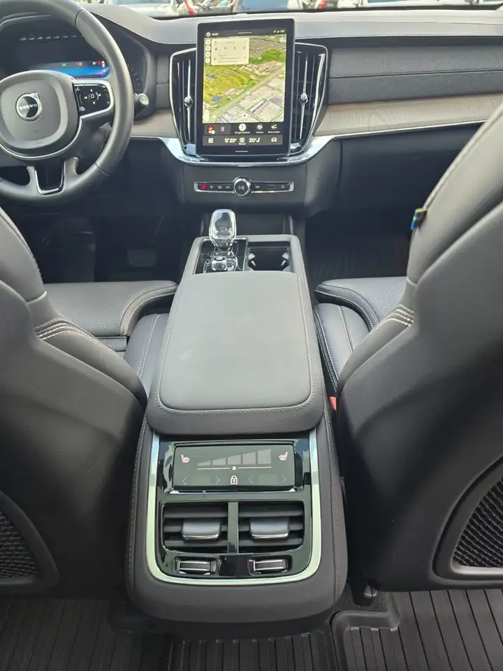 Volvo XC90 photo Volvo XC90