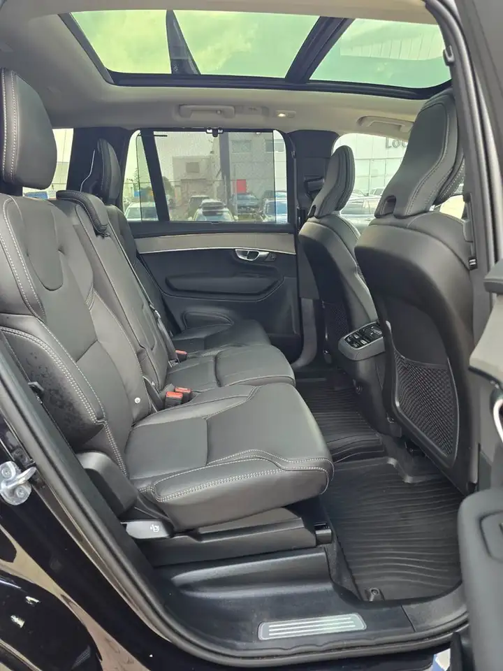 Volvo XC90 photo Volvo XC90