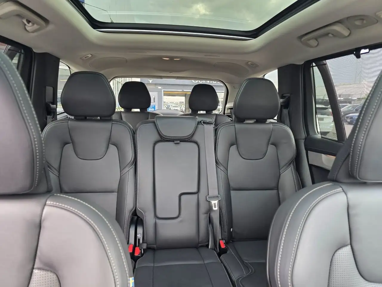 Volvo XC90 photo Volvo XC90